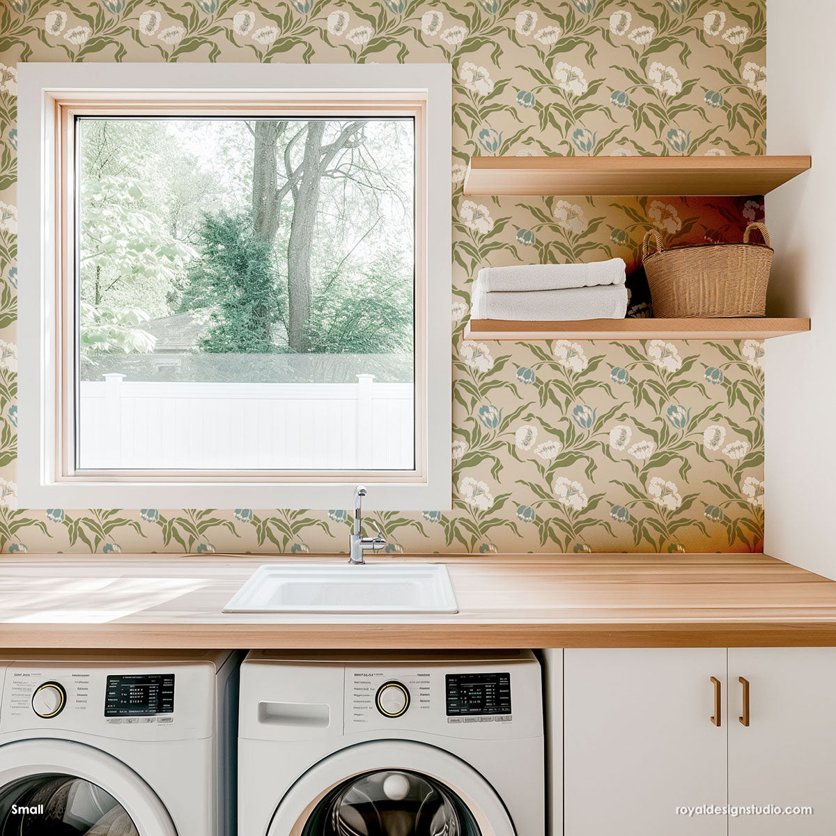 Phoebe's Tulip Stencil