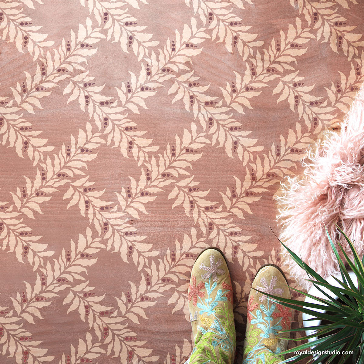 Crossed Garland Stencil