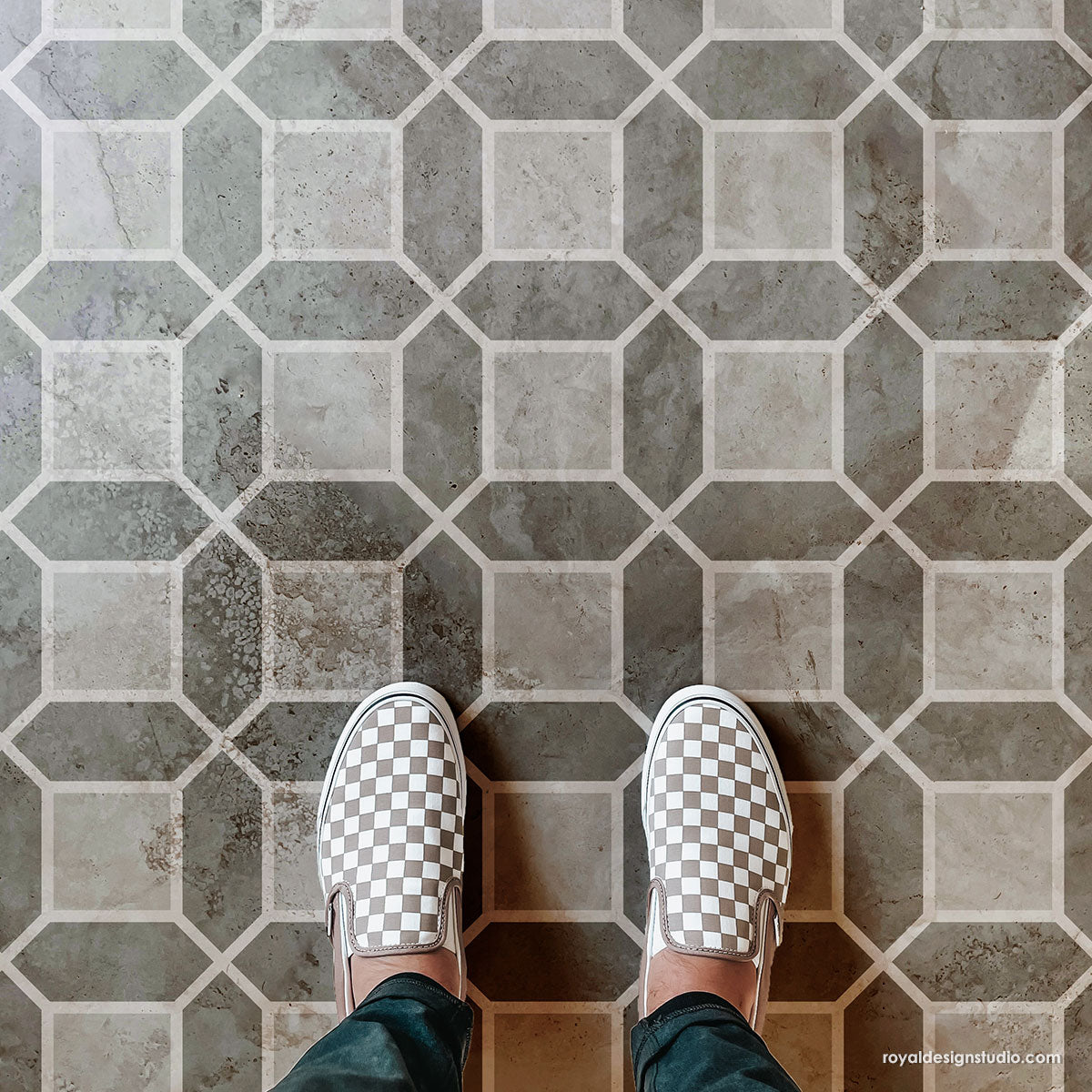Mosaic Grid Floor Tile