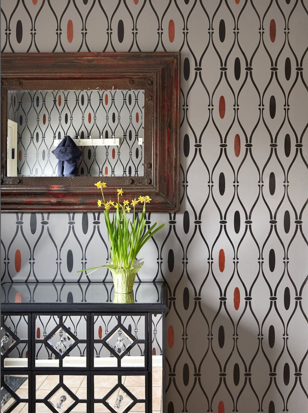 Elsabet Trellis Raven + Lily Wall Stencil