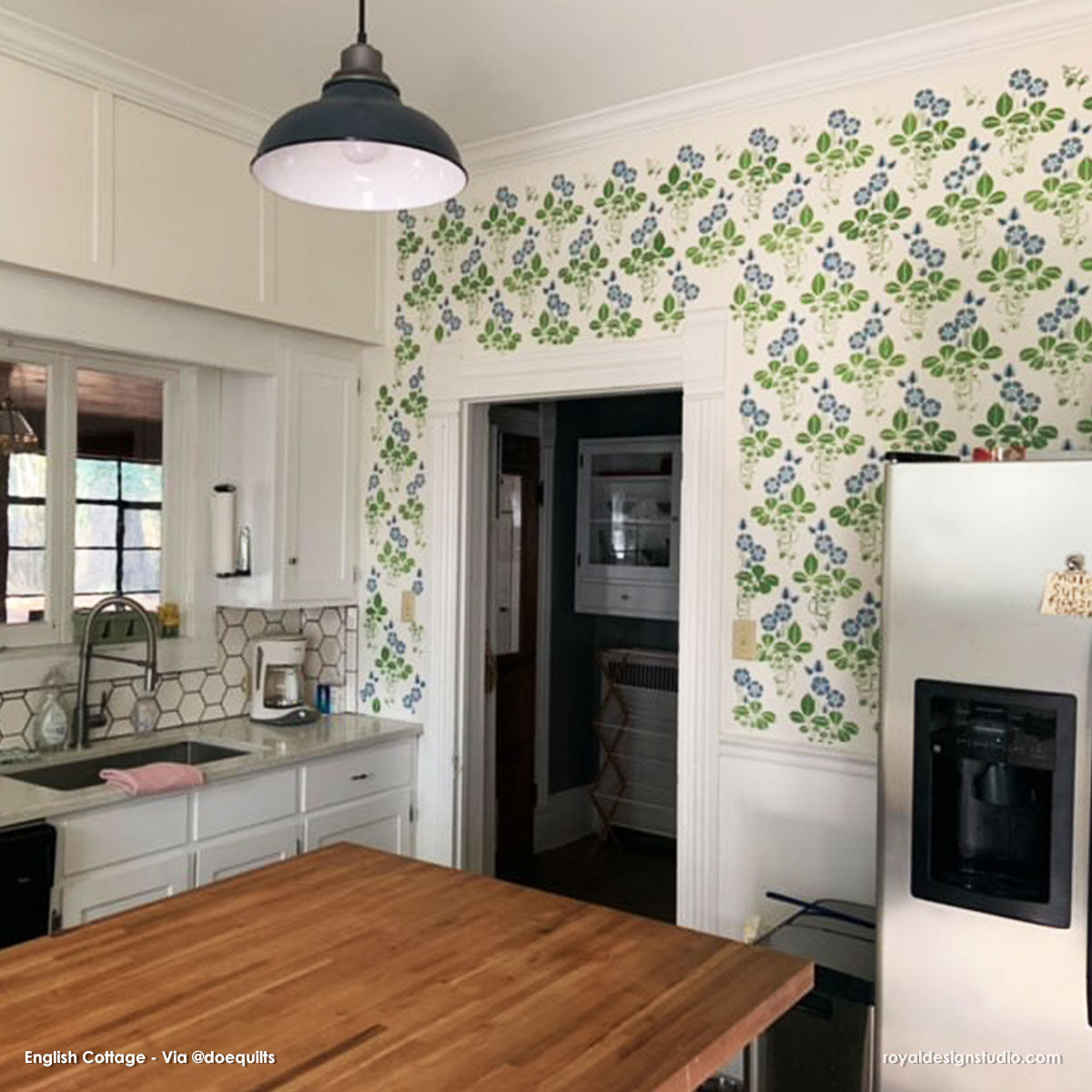 English Cottage Flower Wall Stencil